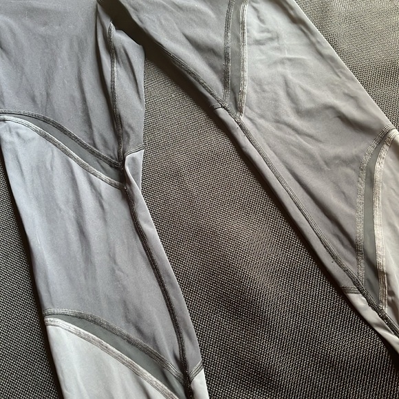 Lululemon Athletica leggings - Picture 9 of 16